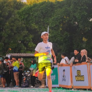 Race photo from BAUR RUN 2025