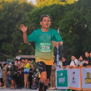 Race photo from BAUR RUN 2025