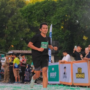 Race photo from BAUR RUN 2025