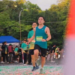 Race photo from BAUR RUN 2025