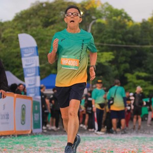 Race photo from BAUR RUN 2025