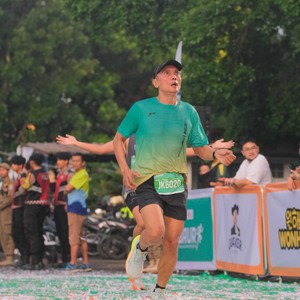 Race photo from BAUR RUN 2025
