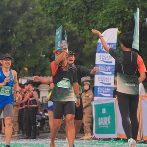 Race photo from BAUR RUN 2025