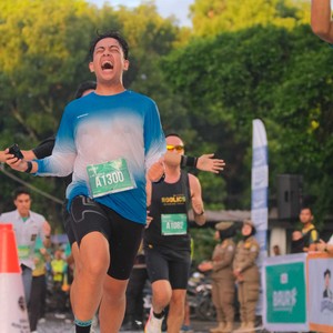 Race photo from BAUR RUN 2025