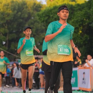 Race photo from BAUR RUN 2025