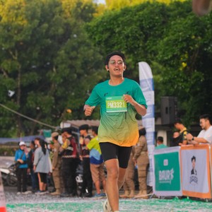 Race photo from BAUR RUN 2025