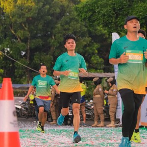 Race photo from BAUR RUN 2025