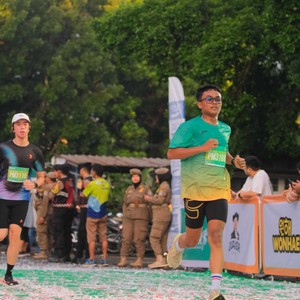 Race photo from BAUR RUN 2025
