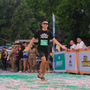 Race photo from BAUR RUN 2025