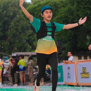 Race photo from BAUR RUN 2025