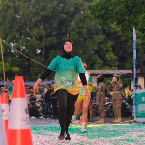 Race photo from BAUR RUN 2025
