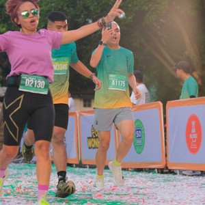 Race photo from BAUR RUN 2025