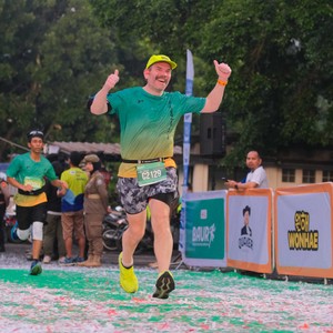 Race photo from BAUR RUN 2025
