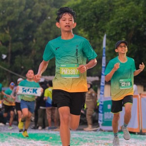 Race photo from BAUR RUN 2025