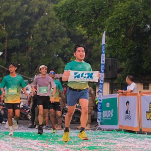 Race photo from BAUR RUN 2025