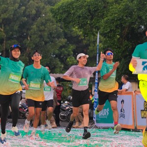 Race photo from BAUR RUN 2025