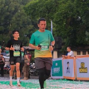 Race photo from BAUR RUN 2025