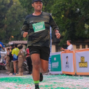 Race photo from BAUR RUN 2025