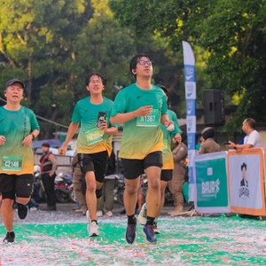Race photo from BAUR RUN 2025