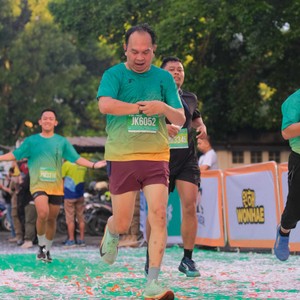 Race photo from BAUR RUN 2025