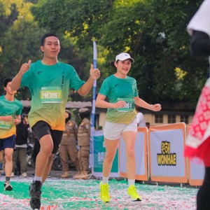 Race photo from BAUR RUN 2025