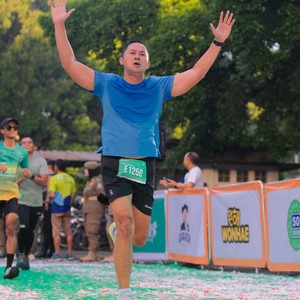 Race photo from BAUR RUN 2025