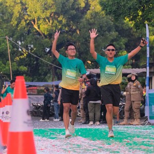 Race photo from BAUR RUN 2025