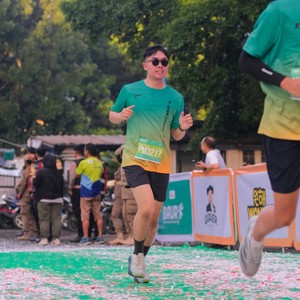Race photo from BAUR RUN 2025