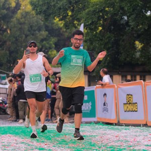 Race photo from BAUR RUN 2025