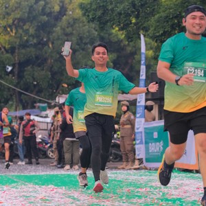 Race photo from BAUR RUN 2025