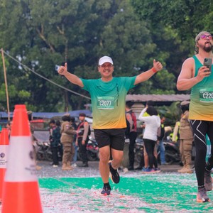 Race photo from BAUR RUN 2025