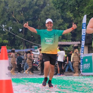 Race photo from BAUR RUN 2025