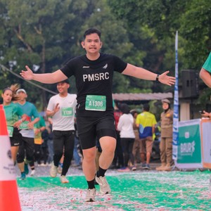Race photo from BAUR RUN 2025