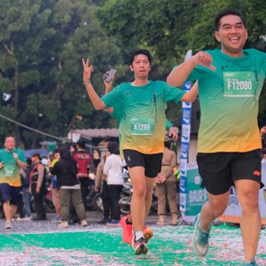 Race photo from BAUR RUN 2025