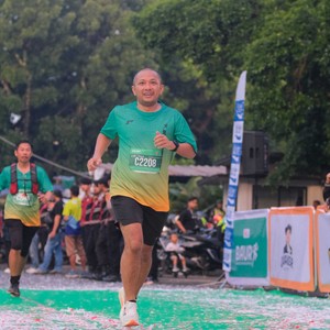 Race photo from BAUR RUN 2025