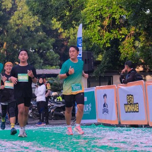 Race photo from BAUR RUN 2025