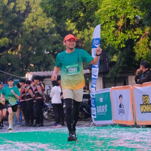 Race photo from BAUR RUN 2025