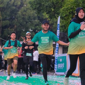 Race photo from BAUR RUN 2025