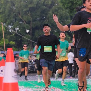 Race photo from BAUR RUN 2025