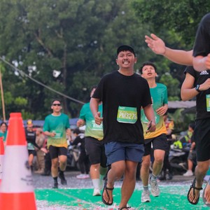 Race photo from BAUR RUN 2025