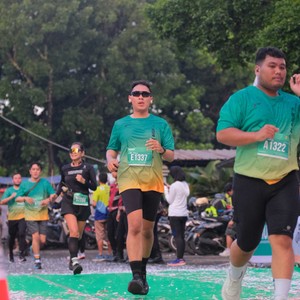 Race photo from BAUR RUN 2025