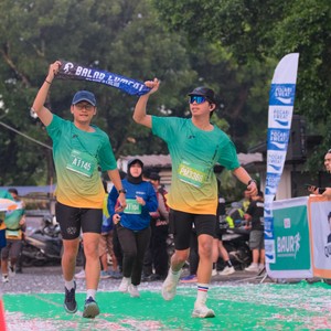 Race photo from BAUR RUN 2025