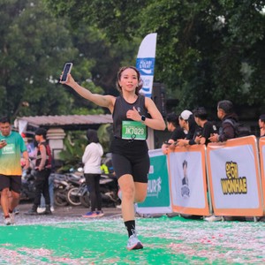 Race photo from BAUR RUN 2025