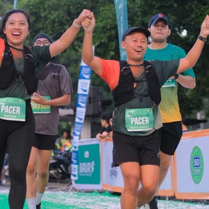 Race photo from BAUR RUN 2025