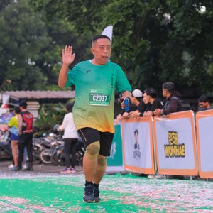 Race photo from BAUR RUN 2025