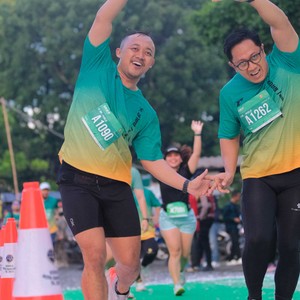 Race photo from BAUR RUN 2025