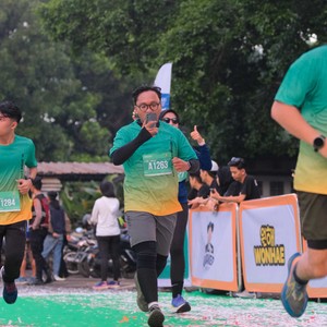 Race photo from BAUR RUN 2025