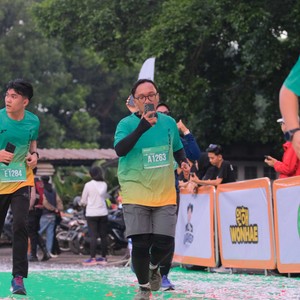 Race photo from BAUR RUN 2025