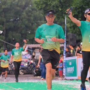 Race photo from BAUR RUN 2025