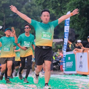 Race photo from BAUR RUN 2025